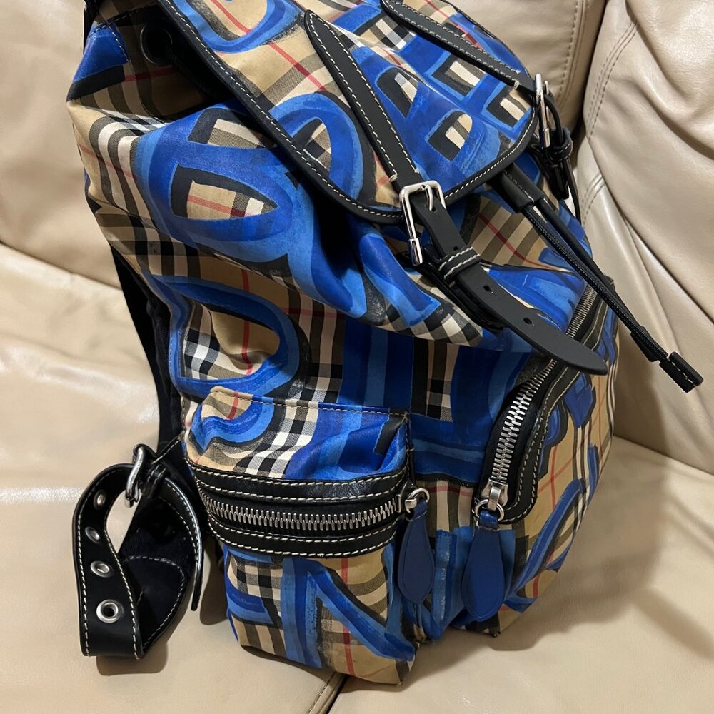 Burberry Blue Graffiti Rucksack - Picture 3 of 7